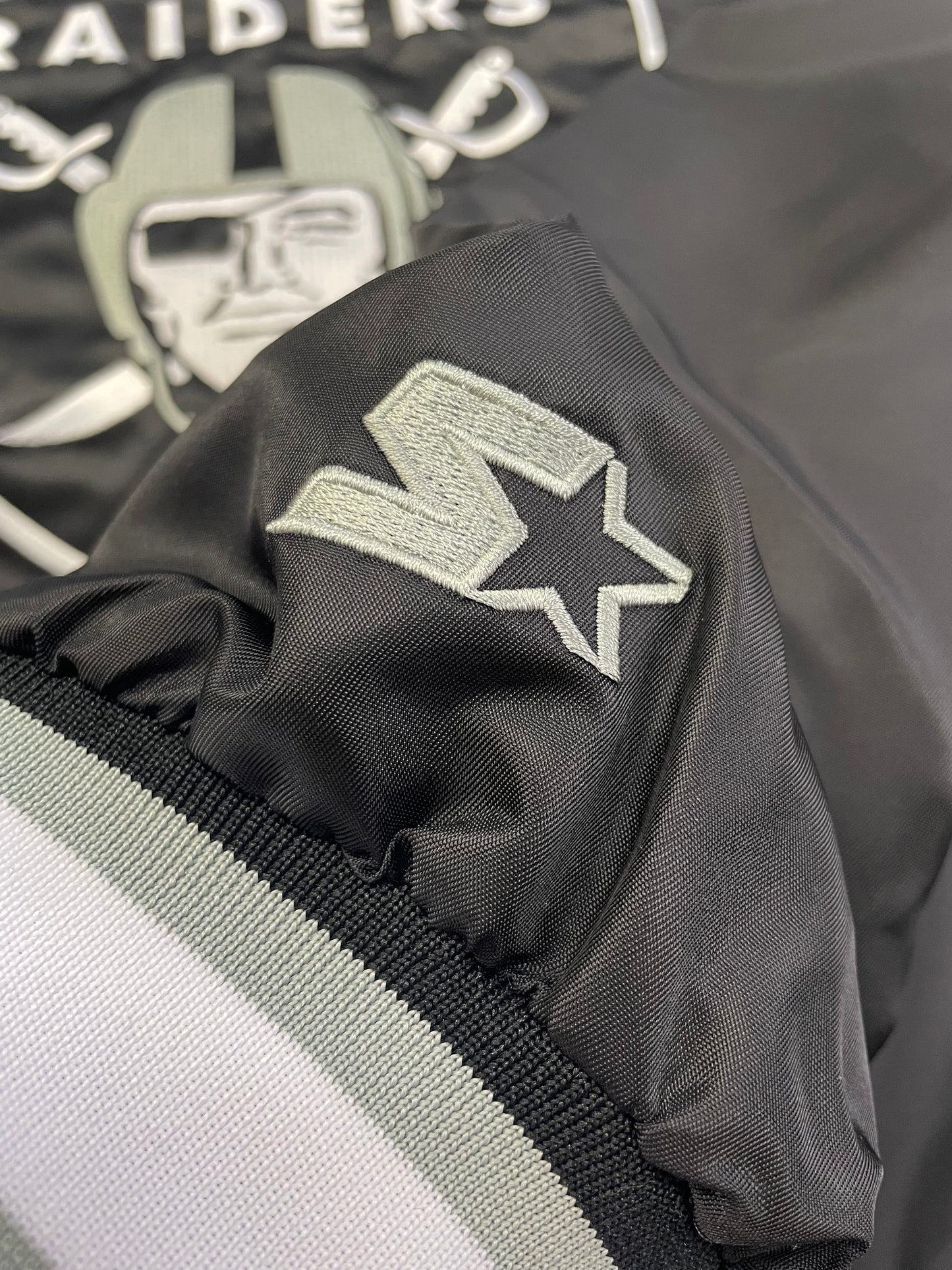 Las Vegas Raiders Starter Pull-over Windbreaker