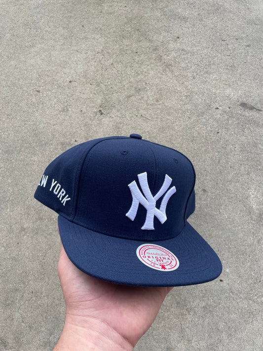 New York Yankees (Navy) M&N Snapback
