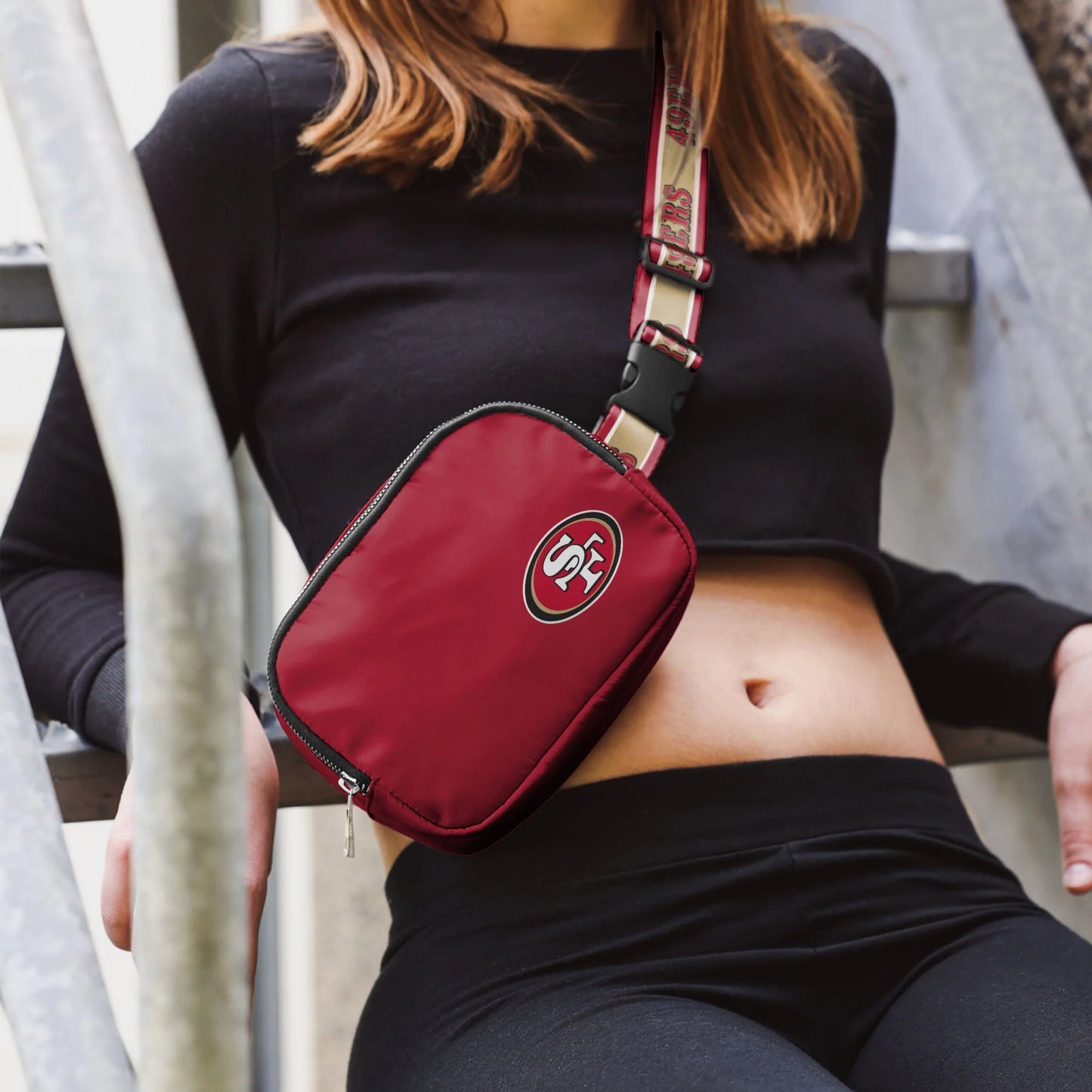 San Francisco 49ers Team Wordmark Crossbody Belt Bag