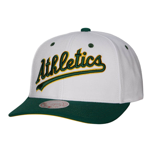 Pro Standard Oakland Athletics Roses Snapback Hat in Green | LOA732149