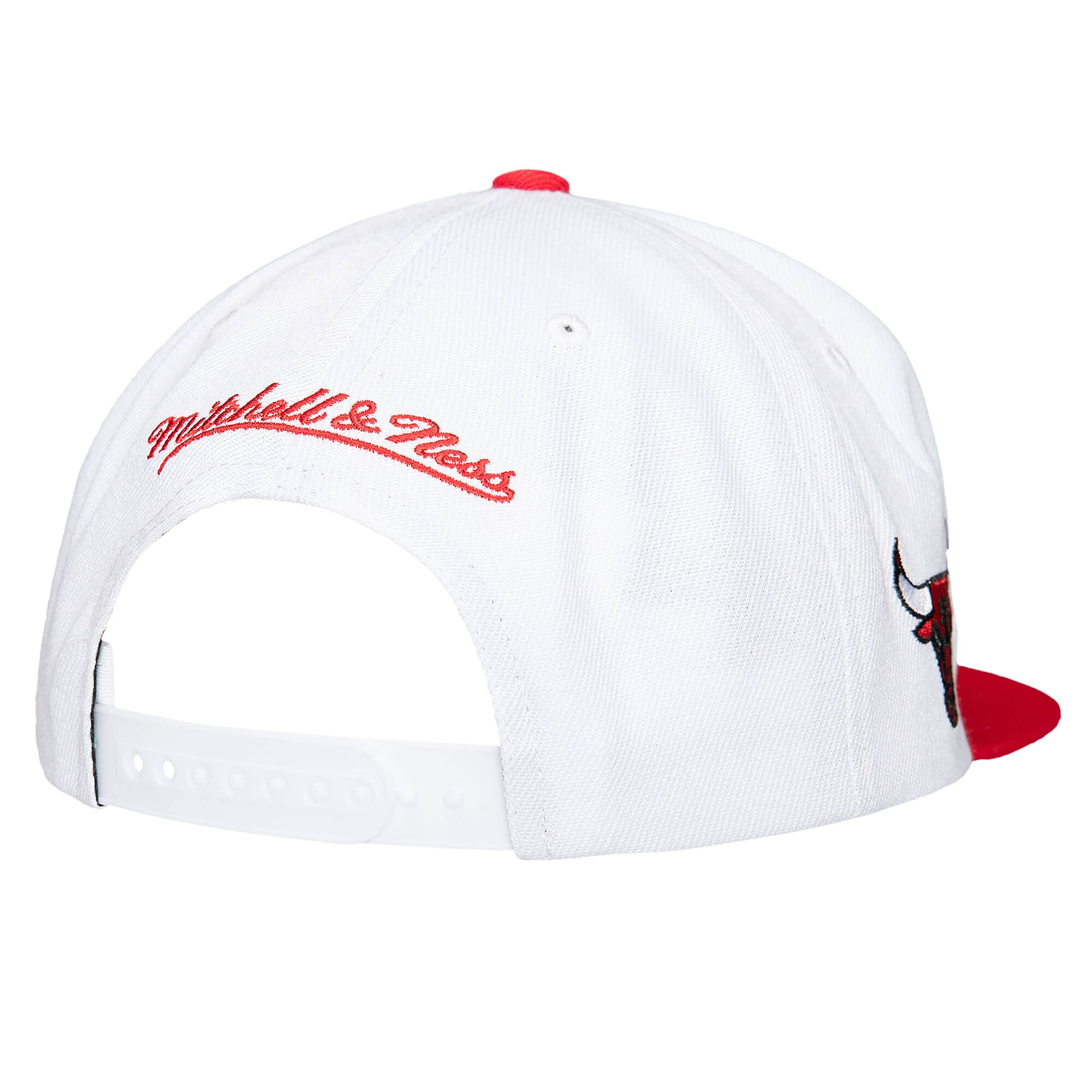 White chicago best sale bulls snapback